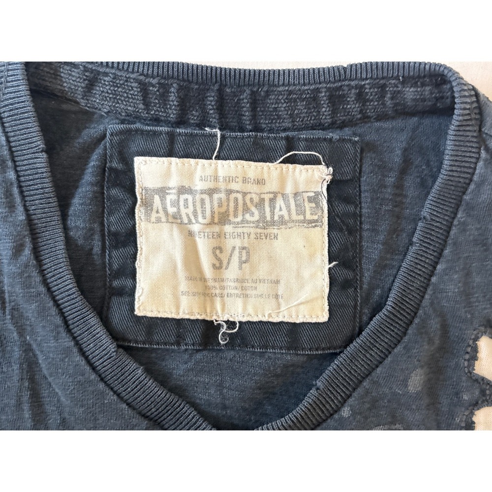 Aeropostale Mens V-Neck Graphic Tee Faded Navy Blue Distressed Logo Small - Picture 5 of 9